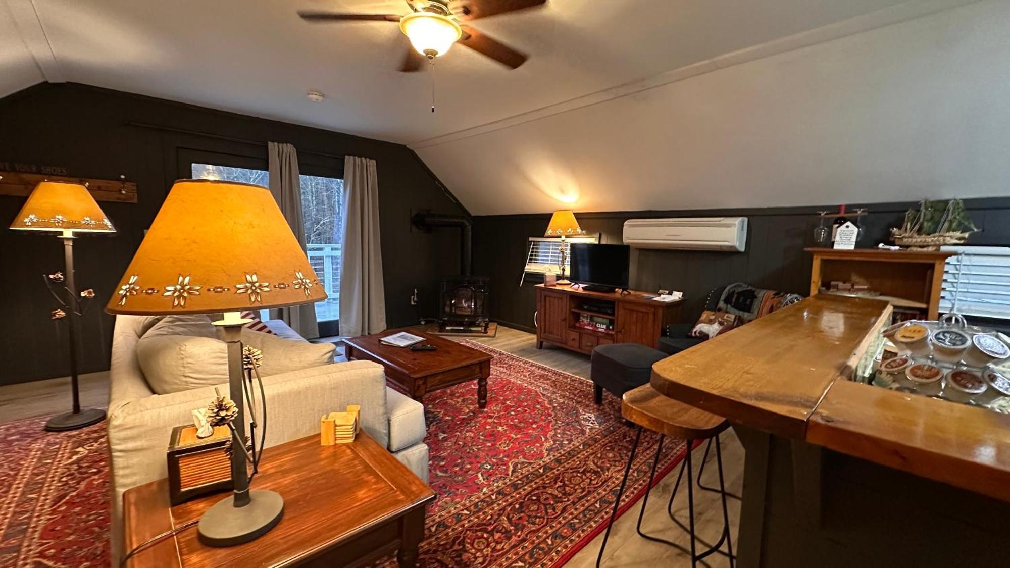 Phineas Swann Inn & Spa Montgomery Center エクステリア 写真