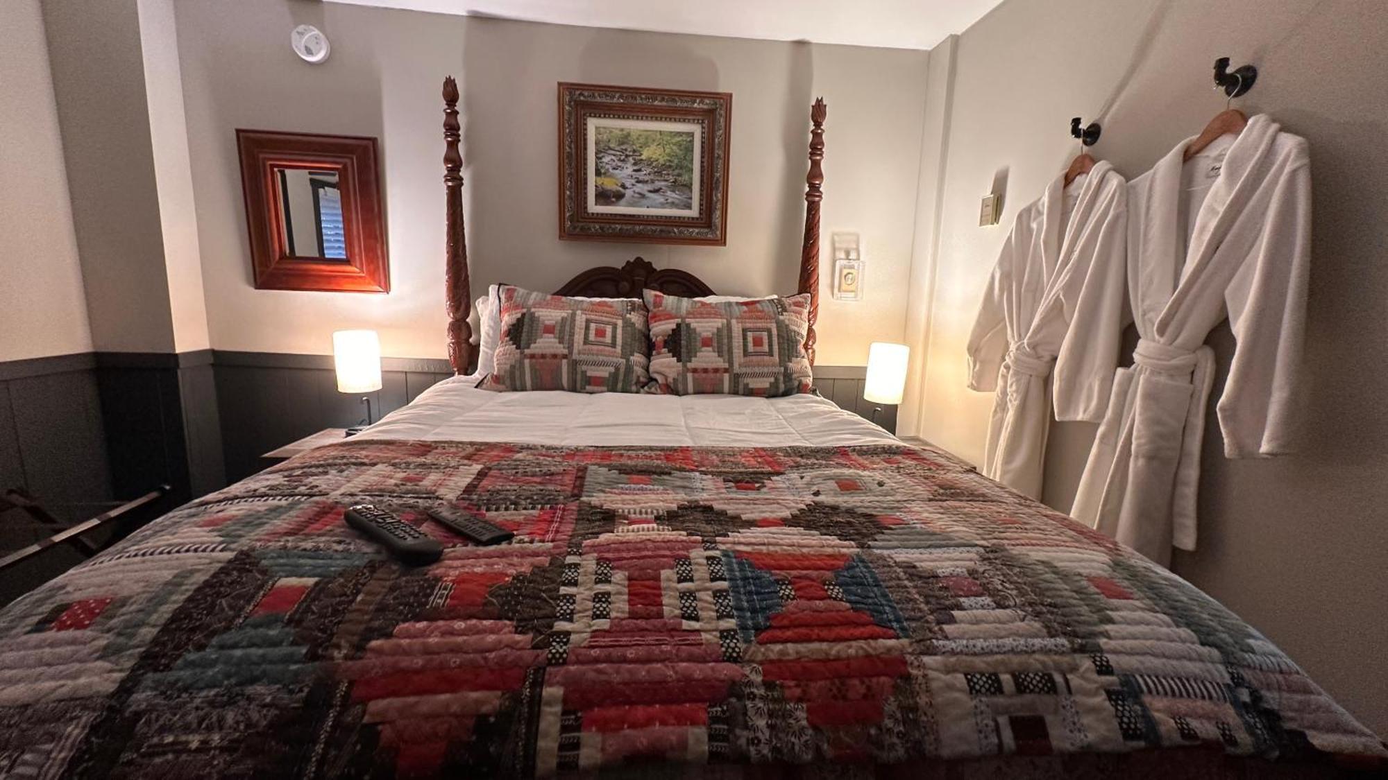Phineas Swann Inn & Spa Montgomery Center エクステリア 写真