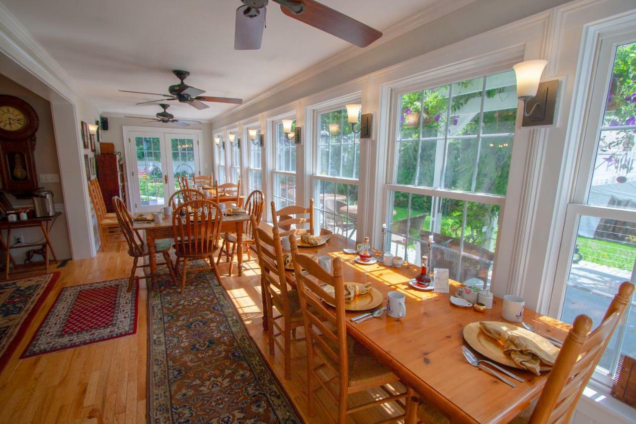 Phineas Swann Inn & Spa Montgomery Center エクステリア 写真